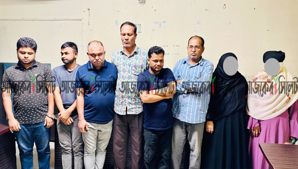 তালতলা আবাসিক হোটেল থেকে ৮ নারী-পুরুষ আটক